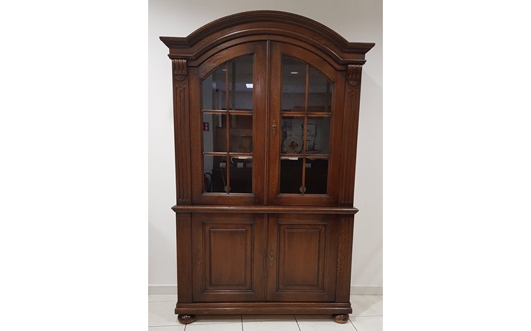 Armoire vitrine