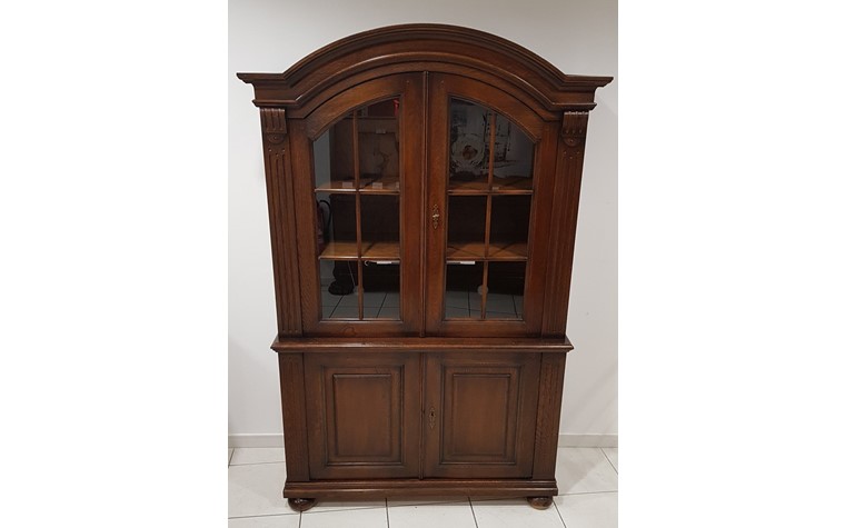 Armoire vitrine
