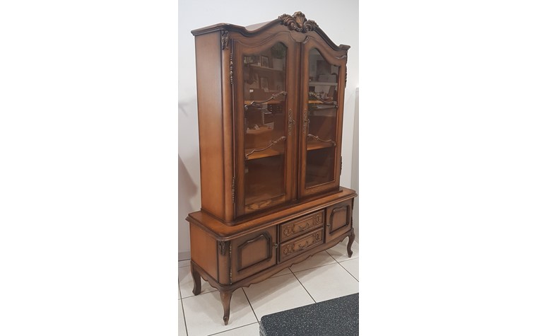 Armoire vitrine