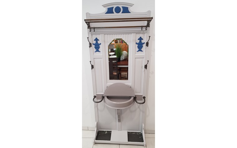 Garderobe RA