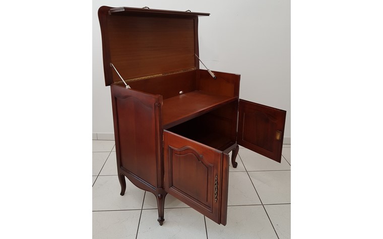 Commode