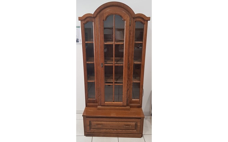 Armoire vitrine